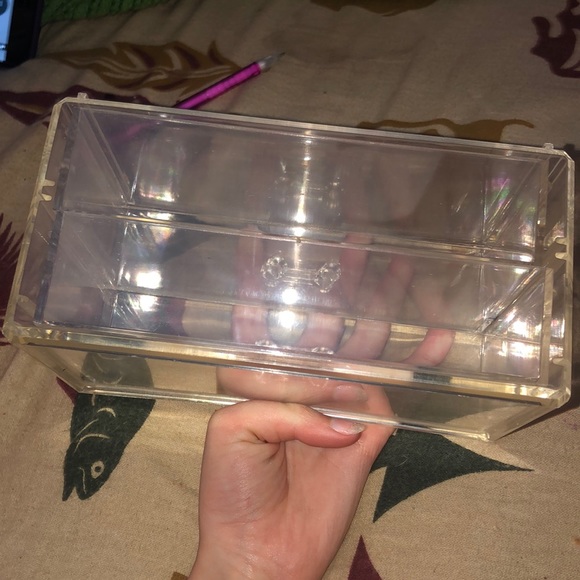 Makeup storages❤️✊🏽 - Picture 8 of 15